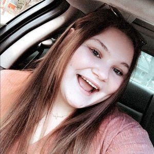 Meet your Posher, Mallory